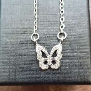 Dainty Rhinestone Butterfly Pendant Necklace silver